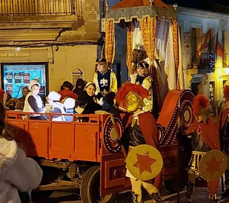 Una de las carrozas de Sepúlveda a su entrada a la Plaza Mayor