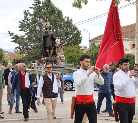 Retorno de la procesión a la Iglesia de San Pedro.