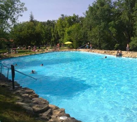 Piscina de Cerezo de Abajo