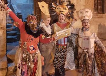 Disfraces en la noche del sábado 10 de febrero en Sepúlveda.