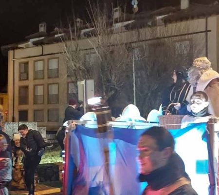 Los reyes Magos también hicieron parada en la villa de Riaza