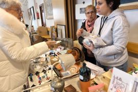 Uno de los puestos de compraventa en los encuentros sostenibles de la Plataforma Contra la Mina