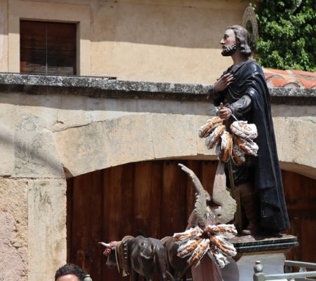 Detalle de las rosquillas que posteriormente se "rematarán" al terminar la procesión.