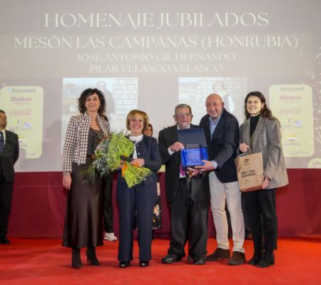 Mesón Las Campanas (Honrubia) – Jose Antonio Gil Hernando y su mujer Pilar Velasco.