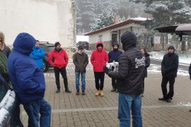 Imágenes de la primera parte del taller en la ermita de Hontanares.