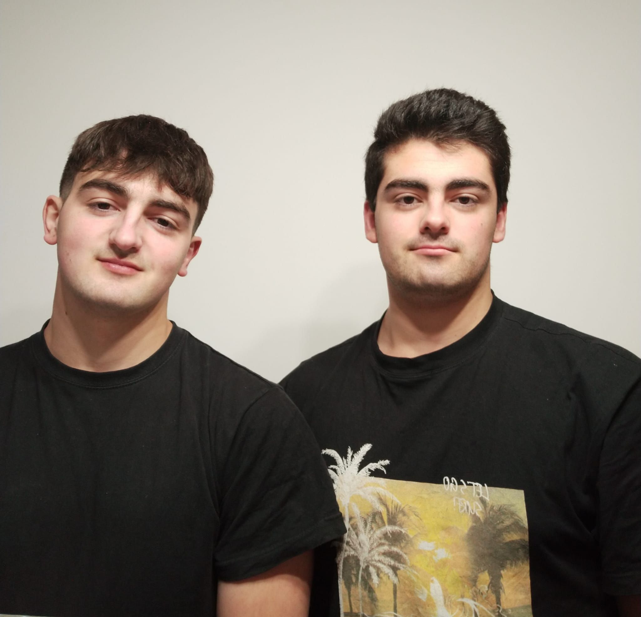 Los hermanos Bartolomé en la foto, donde tenemos a izquierda Víctor y a derecha Germán.