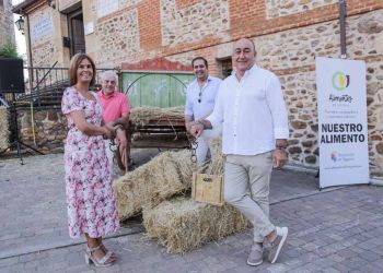 Miguel Ángel de Vicente, Magdalena Rodríguez, Benjamín cerezo y Nicolás Guijarro el pasado 27 de julio en Fresno de Cantespino.