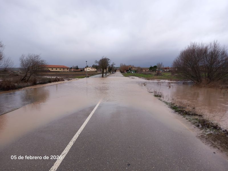 Cortada la carretera SG-V-2331 de acceso a Barbolla